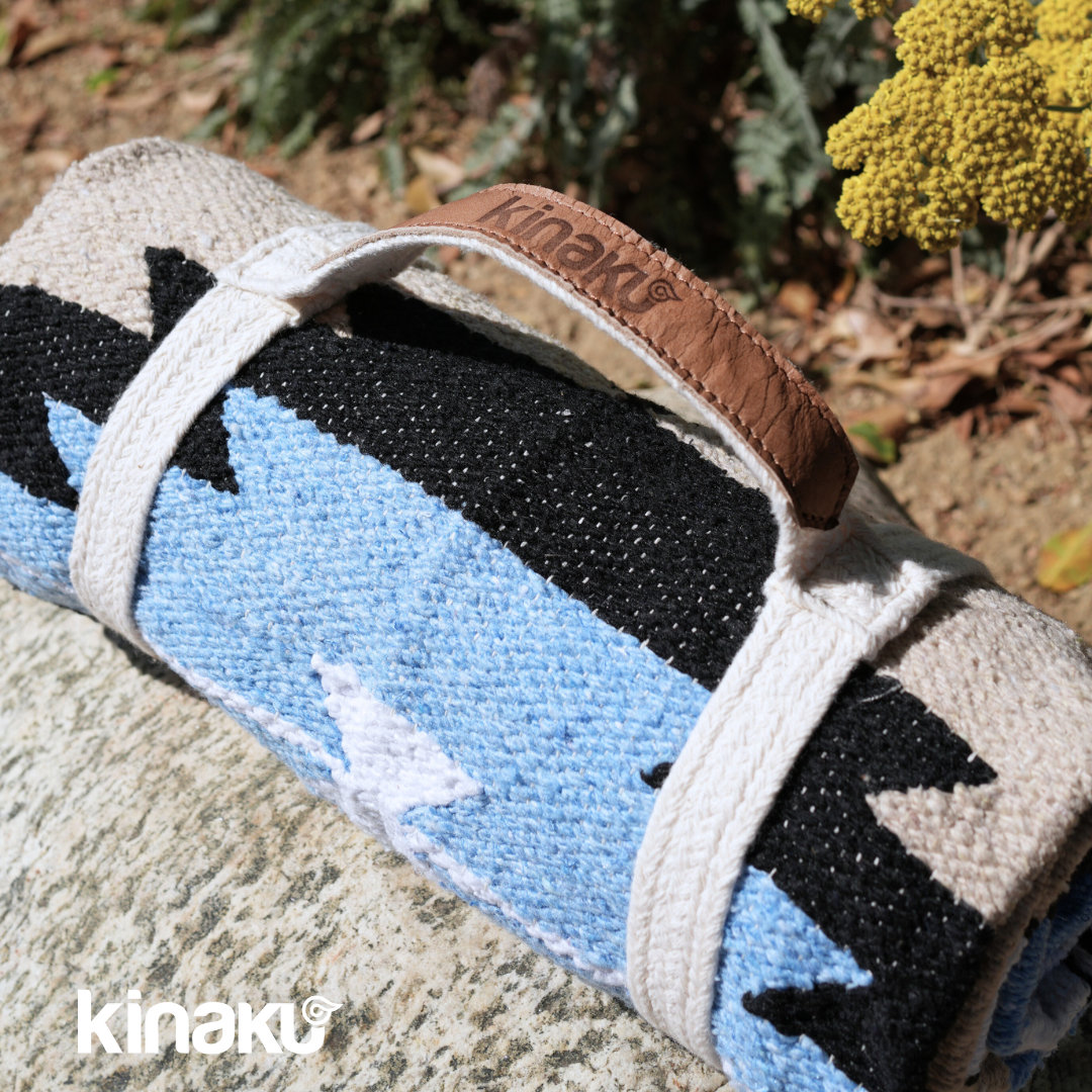 Kinakú Sarape Decke TOLUCA mit Tragegriff