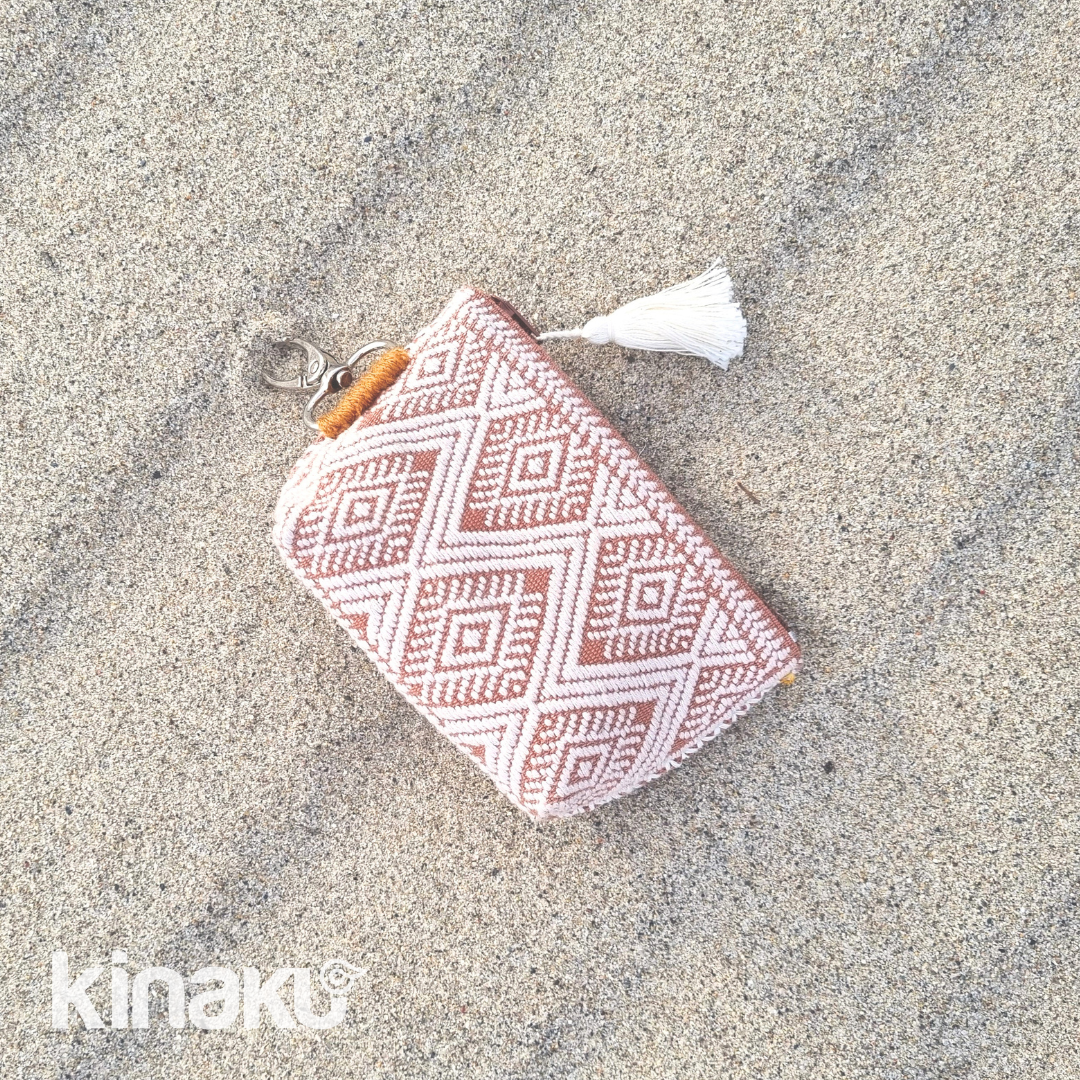 Kinakú Poop bag dispenser CARIÑO